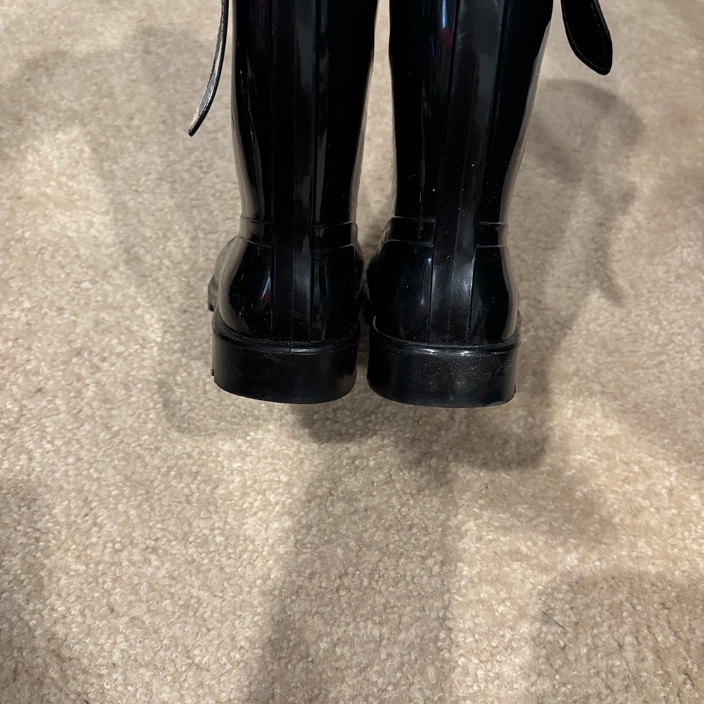 Tory Burch Black Rain Boots with Checkered Strap - Picture 5 of 9
